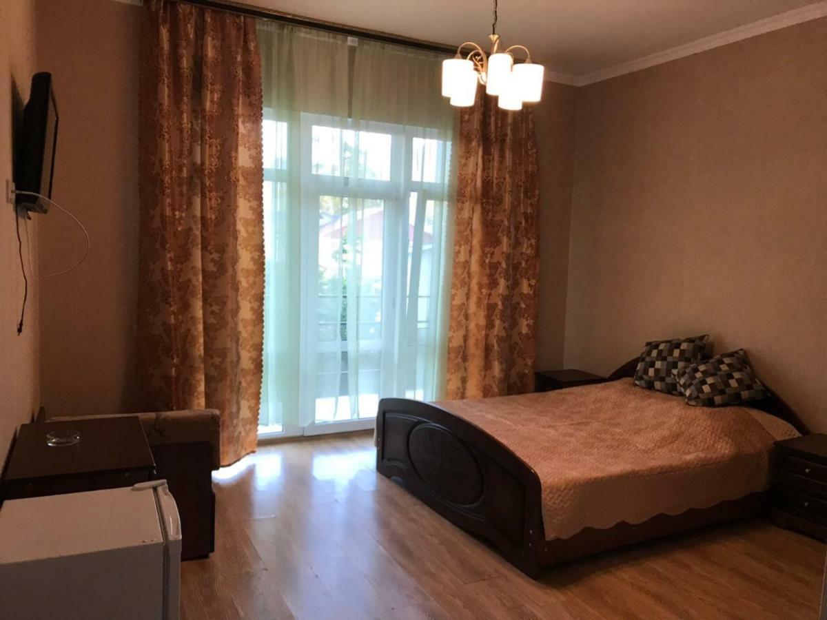 Guest house Dali Gagra Extérieur photo